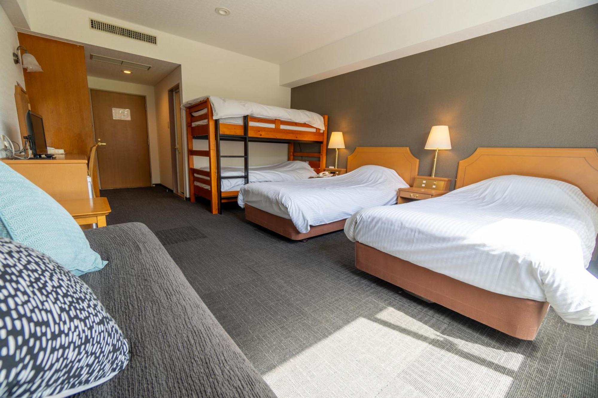 Panorama Hotel 3*